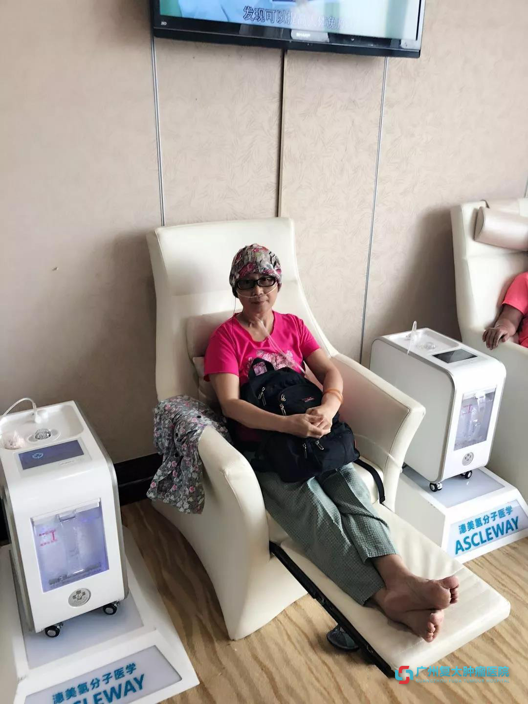 全老师在徐克成关爱健康工作室体验吸氢